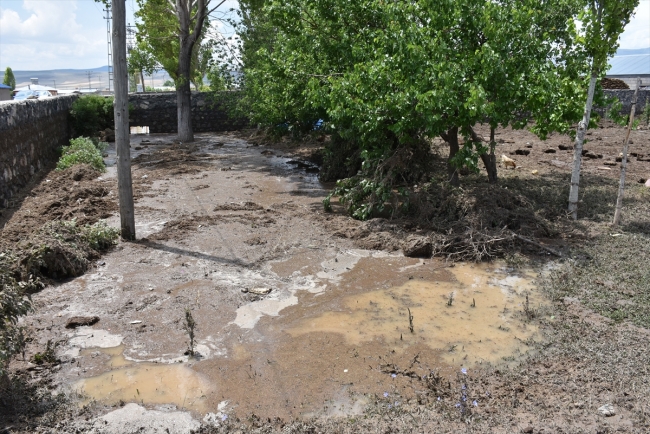 Kars'taki selde 6 ev hasar gördü