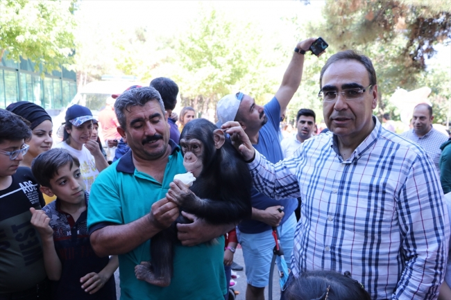 Gaziantep Hayvanat Bahçesi'nde bayram yoğunluğu