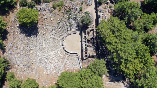 Aydın'da Zeus'a ait olduğu düşünülen tapınağın izleri araştırılıyor