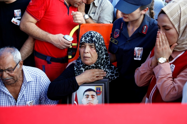 Şırnak şehitleri son yolculuklarına uğurlandı