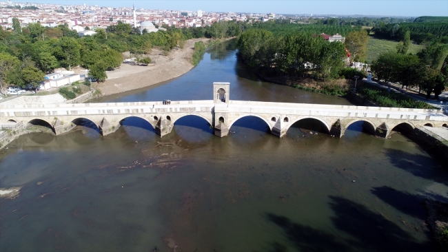 Tarihi Tunca Köprüsü'nün restorasyonu tamamlandı