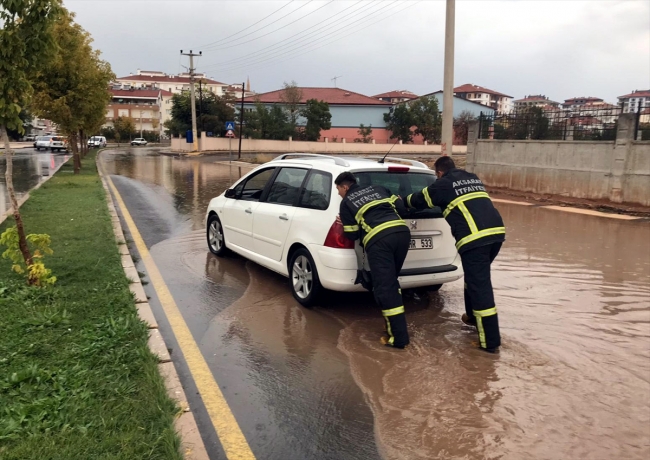 Aksaray'da sağanak etkili oldu