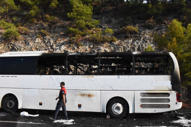 Muğla'da yolcu otobüsü yandı