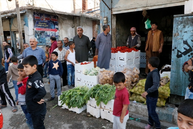 Teröristler Tel Abyad halkına hayatı zehir etmiş