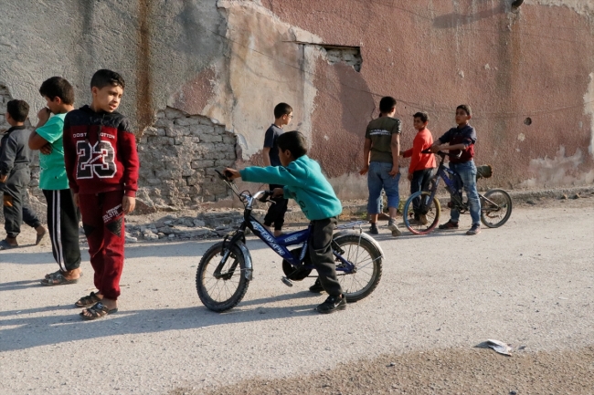 Teröristler Tel Abyad halkına hayatı zehir etmiş