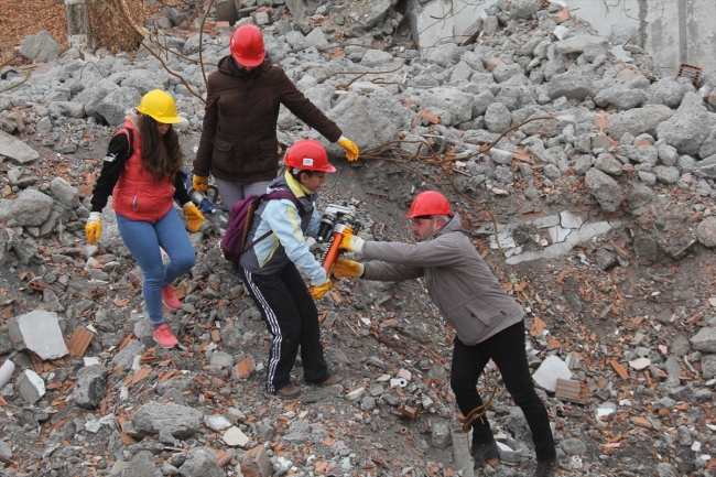 Fotoğraf: AA, Kars, Deprem Tatbikatı