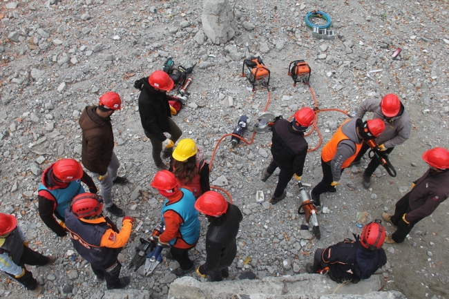 Fotoğraf: AA, Kars, Deprem Tatbikatı