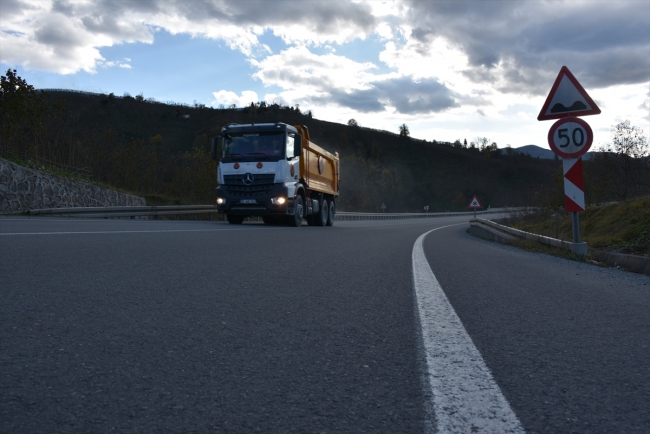 Karadeniz-Akdeniz Yolu'nun yüzde 95'i tamamlandı