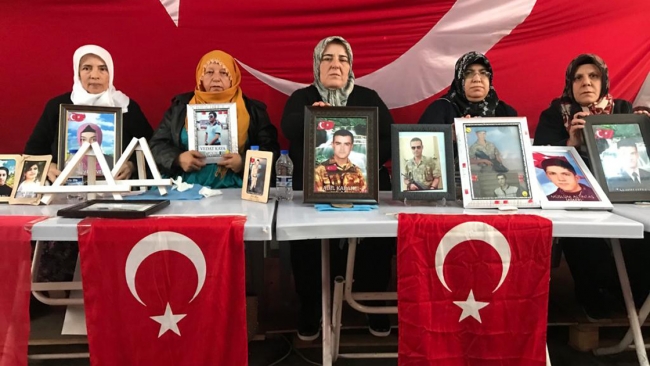 Diyarbakır annelerinden Altıntaş: Allah hakkımızı bu PKK'ya bırakmasın