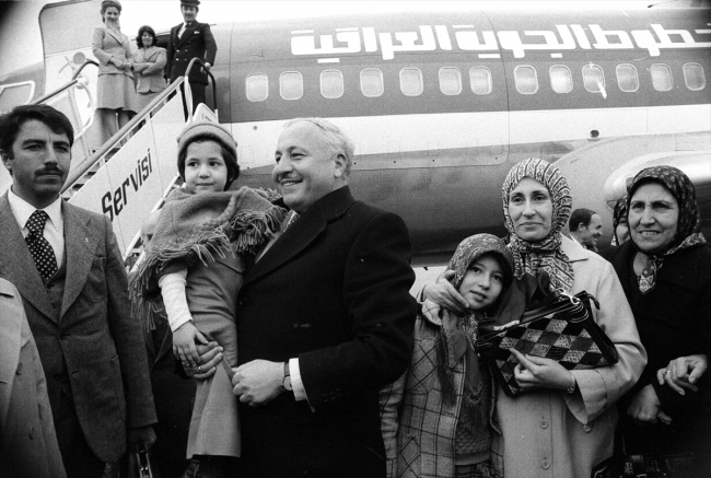 [Hac vazifesi sonucu yurda dönüş, 28 Kasım 1977 - Fotoğraf: AA]