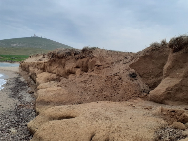 Çanakkale'de 500 yıllık kiremit mezar bulundu