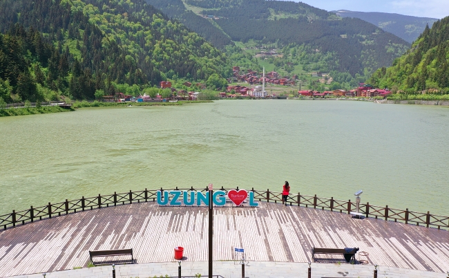 Dünyaca ünlü turizm merkezi Uzungöl'de COVID-19 sessizliği