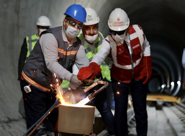 İkitelli-Ataköy Metro Hattı'nda rayların döşenmesine başlandı