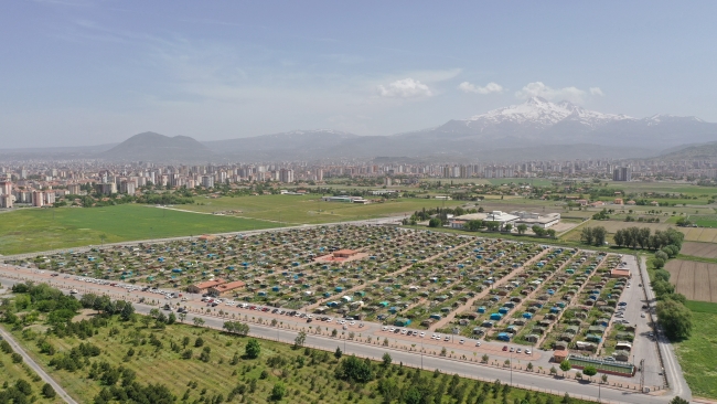 Kayseri'de hobi bahçeleri yeniden açıldı