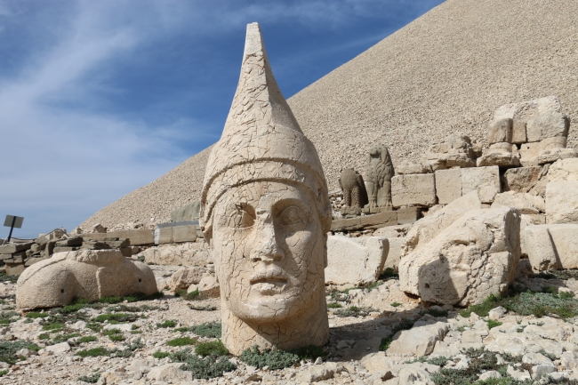 Dünya mirası Nemrut'ta COVID-19 sessizliği