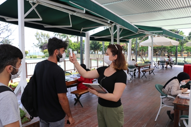 Mersin'de Merkez Kütüphanesi açıldı