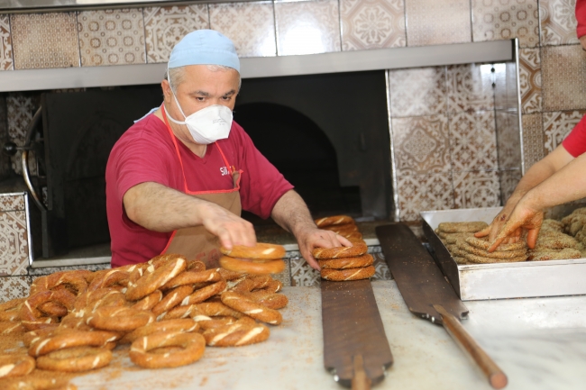 Ordu'da üretilen fındıklı simit rağbet görüyor