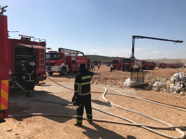 Gaziantep'te tekstil fabrikasında yangın