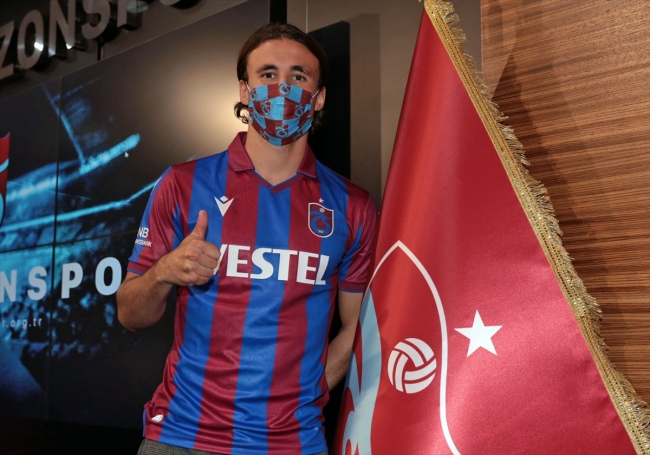 Trabzonspor'da yeni transferler imzaladı