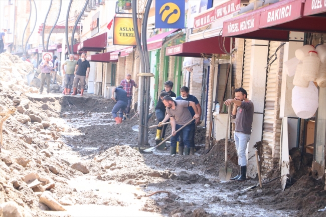 Giresun'da can kaybı 8'e yükseldi