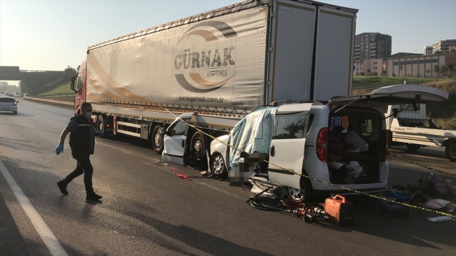 Düğün hazırlığı yapan çifti trafik kazası ayırdı