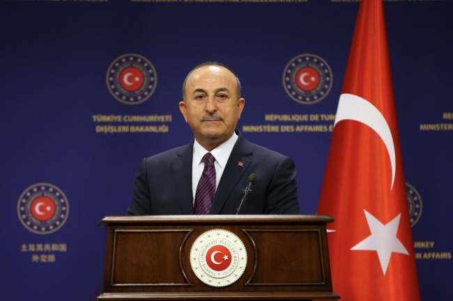 Bakan Çavuşoğlu: Ermenistan doğrudan sivilleri hedef alıyor, bu savaş suçu