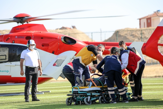 Ambulans helikopter 78 yaşındaki hasta için havalandı