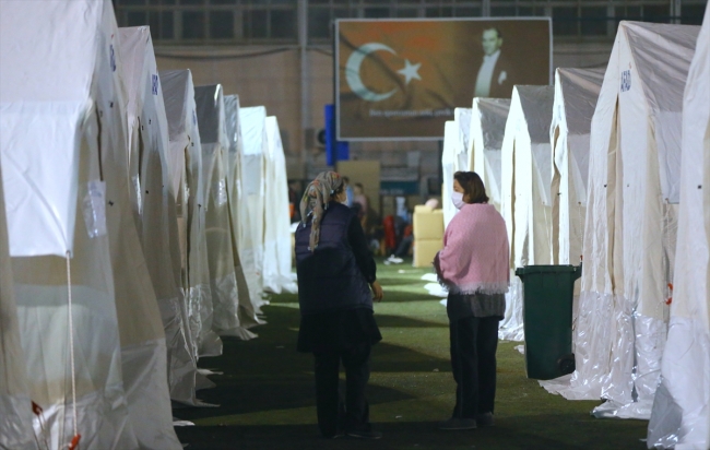 İzmir'de depremin yaraları sarılıyor