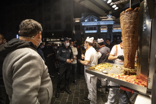 İstanbul'da ek COVID-19 tedbirleri uygulandı