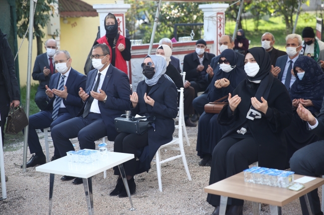 Şehit Kaymakam Safitürk mezarı başında anıldı