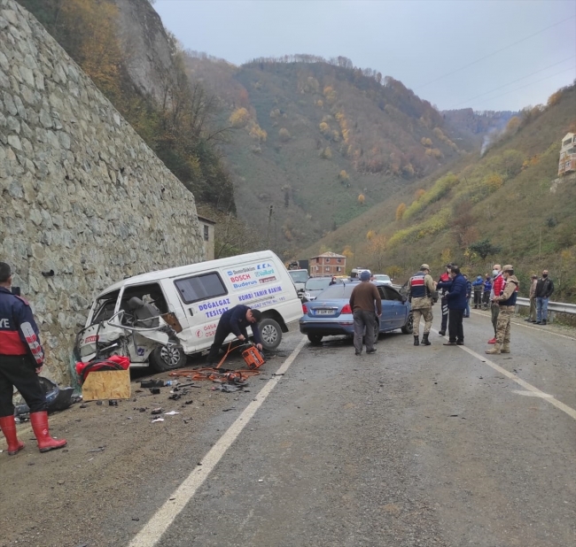 Giresun'da trafik kazası: 7 yaralı