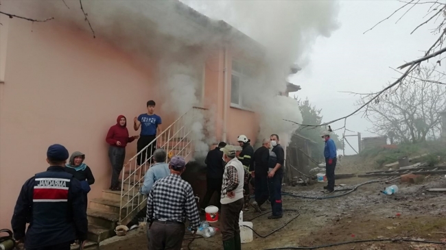 Zonguldak'ta evin deposunda yangın