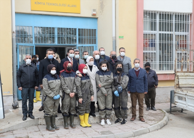 Malatya'da meslek lisesi öğrencileri 237 ton hijyen malzemesi üretti