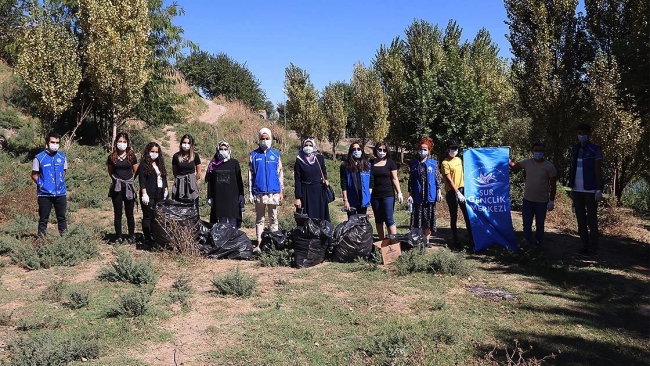 Diyarbakırlı gençler tarihi mekanları temizleyecek