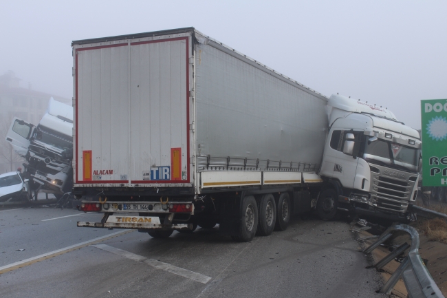 Kastamonu'da zincirleme trafik kazası: 3 yaralı