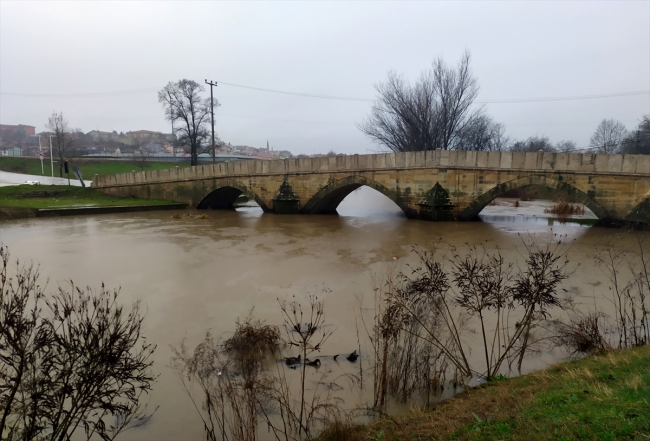 Tunca Nehri için 'sarı alarm': Nehrin debisi 6 kat arttı