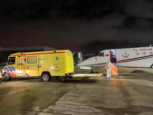 Ambulans uçak Hollanda'da tedavisi son verilmek istenen Türk için havalandı