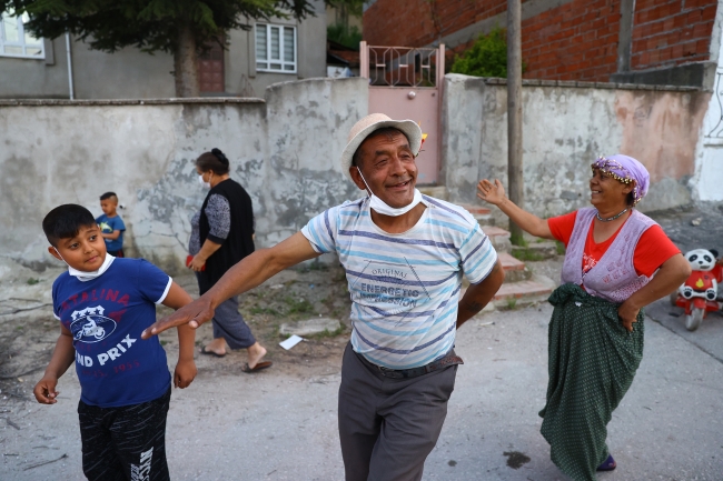 Romanlar bu senede Kakava'yı sembolik olarak kutladı