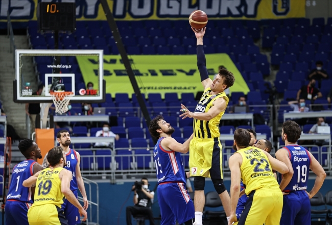 Şampiyon Anadolu Efes