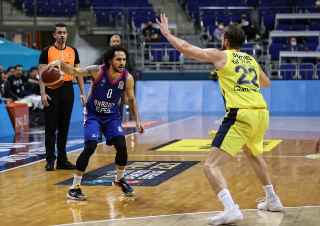 Şampiyon Anadolu Efes