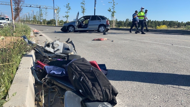 Fotoğraf çekiminden dönen liseliler kaza yaptı: 1 ölü, 4 yaralı