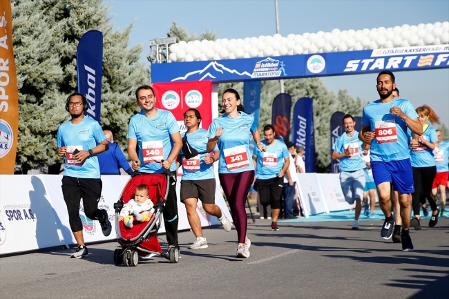 kayseri yari maratonu tamamlandi son dakika haberleri