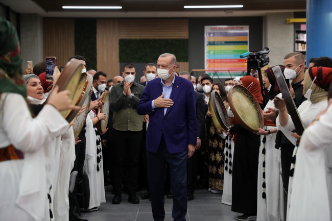 Cumhurbaşkanı Erdoğan: Türkiye merkezli düşünen herkesin başımızın üstünde yeri var