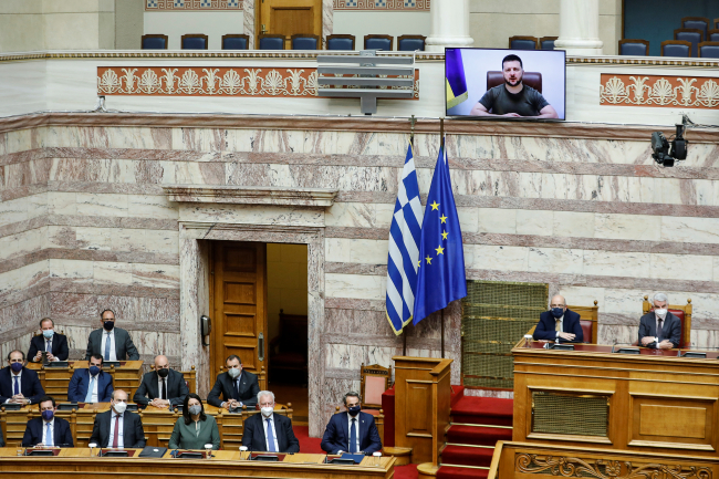 Ukrayna Devlet Başkanı Zelenskiy, Yunanistan Parlamentosu'nda konuştu