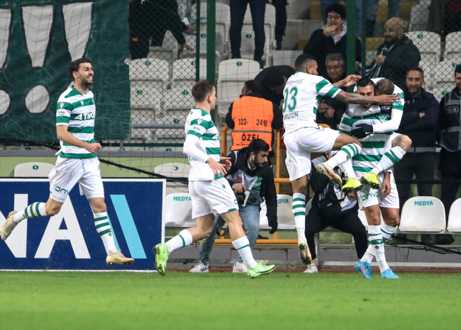 Galatasaray Konyaspor'a 2 golle mağlup oldu