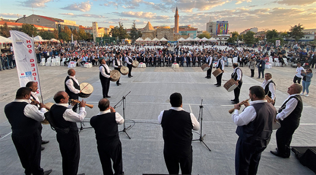 Kırşehir'de "UNESCO Uluslararası Neşet Ertaş 10. Yıl Anma Programı" düzenlendi