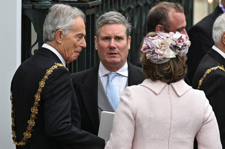 Blair (solda), Starmer (ortada) | Fotoğraf: Reuters