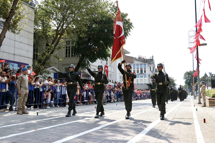 Büyük Zafer'in 102. yıl dönümü coşkuyla kutlandı