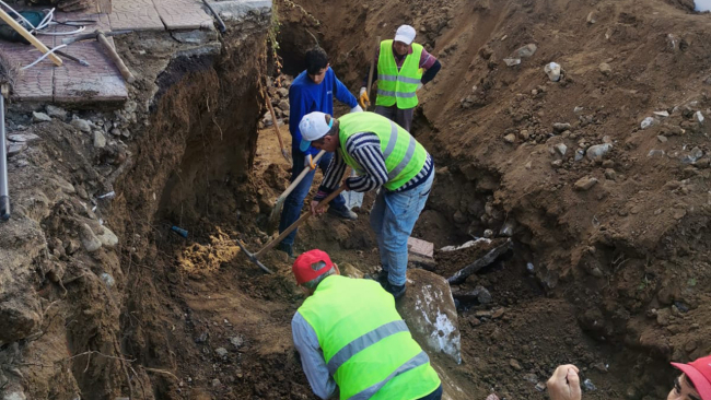 Bahçe kazısında lahit bulundu