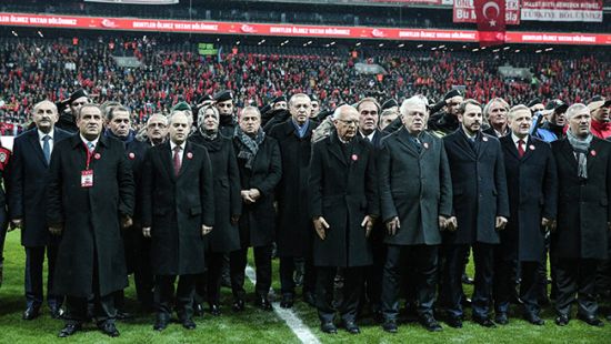 Futbolun yıldızları 'teröre karşı' tek yürek oldu